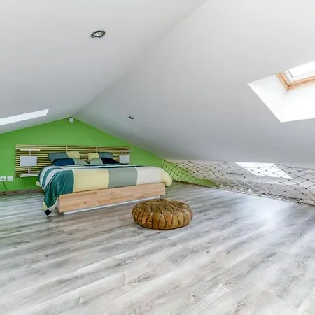 House 2 *